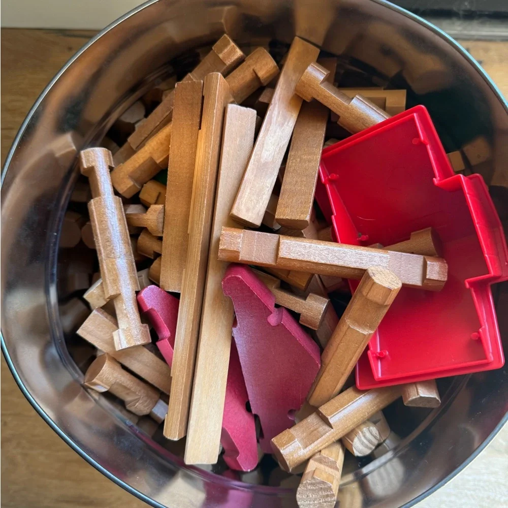 Lincoln Logs 100th Anniversary Tin building wooden blocks- 111 Pieces PriceFirm!